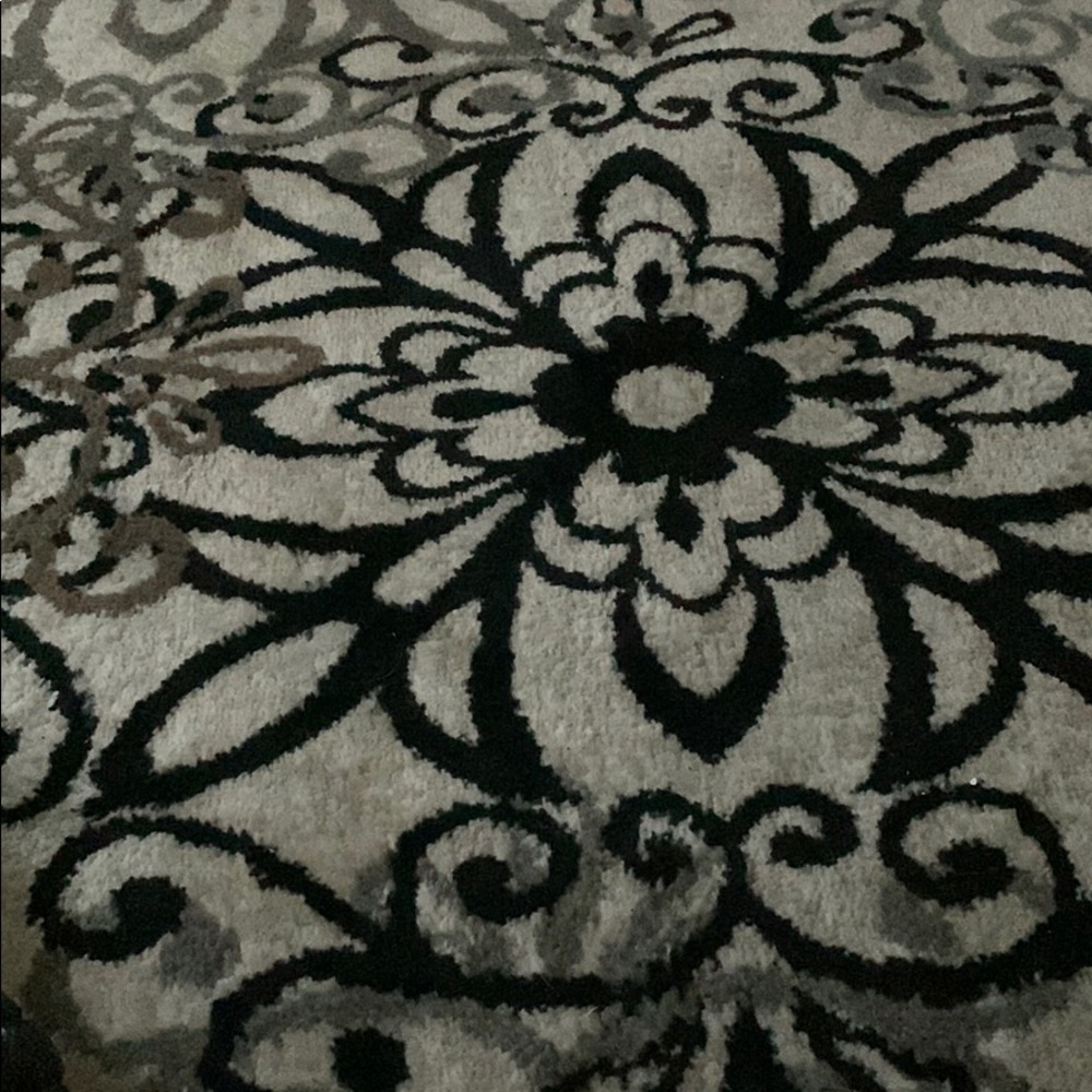 Meet your Posher, Reyes